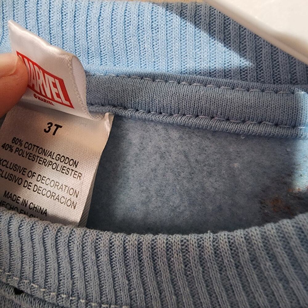 Marvel Avengers sweatshirt size 3T - Picture 3 of 6